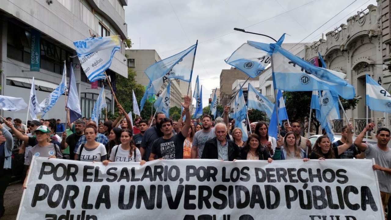 Gremios universitarios anunciaron un nuevo paro nacional para el 17 de octubre