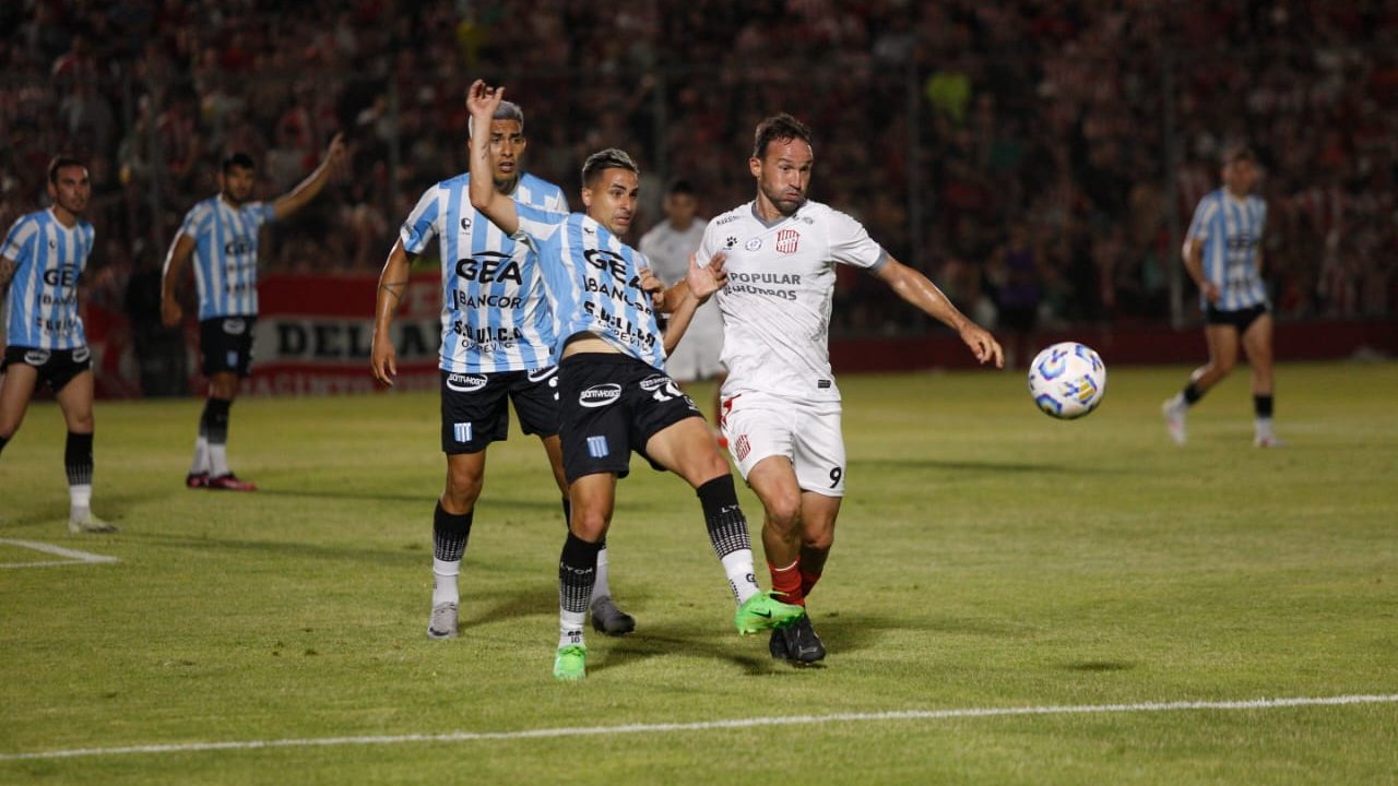 San Martín de Tucumán y Racing de Córdoba igualaron 2-2 en la Ciudadela