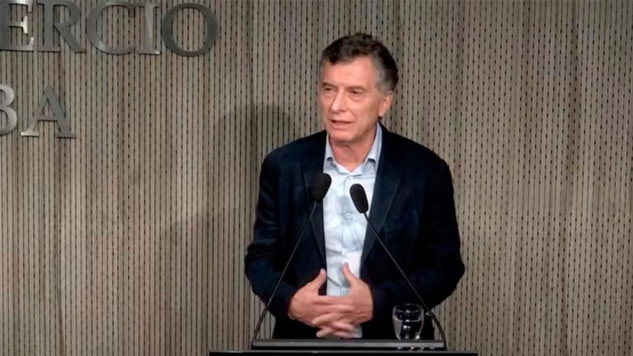 Mauricio Macri elogió pero también criticó al Gobierno luego de su participación en un almuerzo de la Bolsa de Comercio