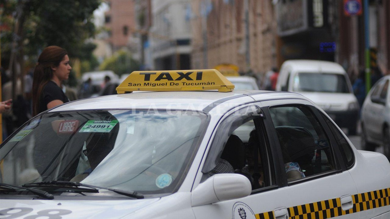 Taxistas manifestaron su descontento con la App que pretende instalar la municipalidad