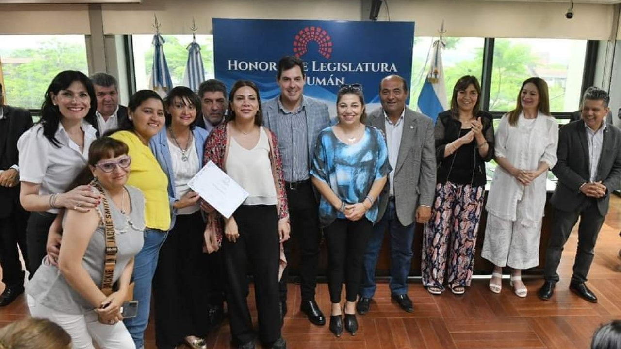 Roberto Moreno encabezó el reconocimiento a &quot;Madres sin Barreras&quot;