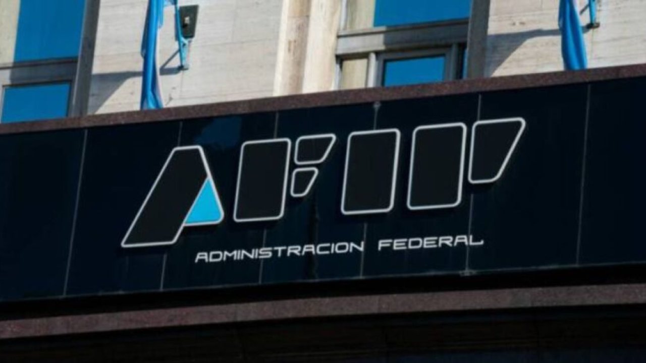 Quedó oficializada la disolución de AFIP y la creación de ARCA 