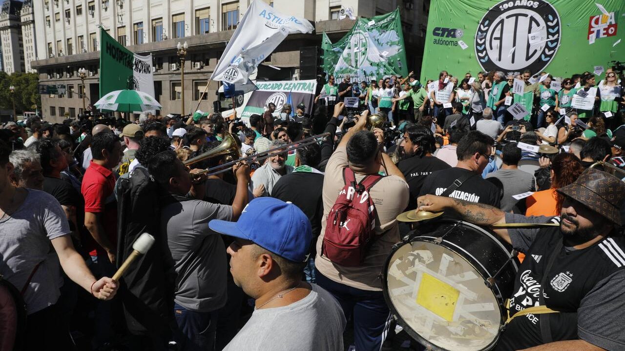 Convocaron a una movilización para este jueves