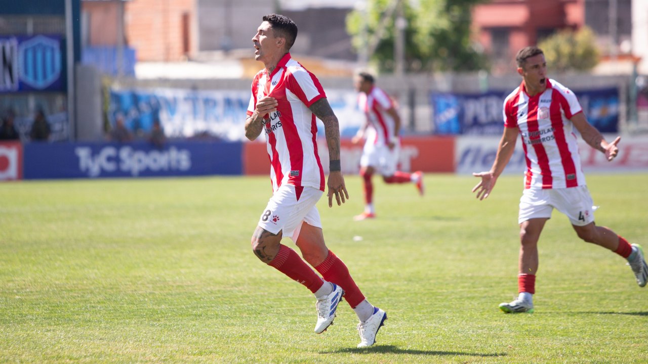 San Martín de Tucumán derrotó  2 a 1  San Telmo por el partido de ida de los cuartos de final del reducido