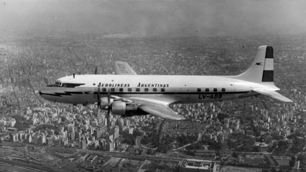 Denunciaron censura para poder rodar un documental sobre Aerolíneas Argentinas