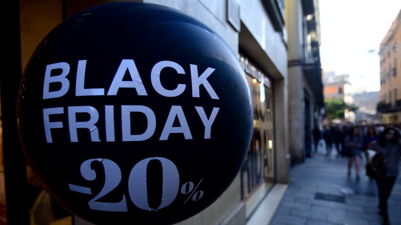 Mañana será el Black Friday: 6 consejos para comprar de manera segura