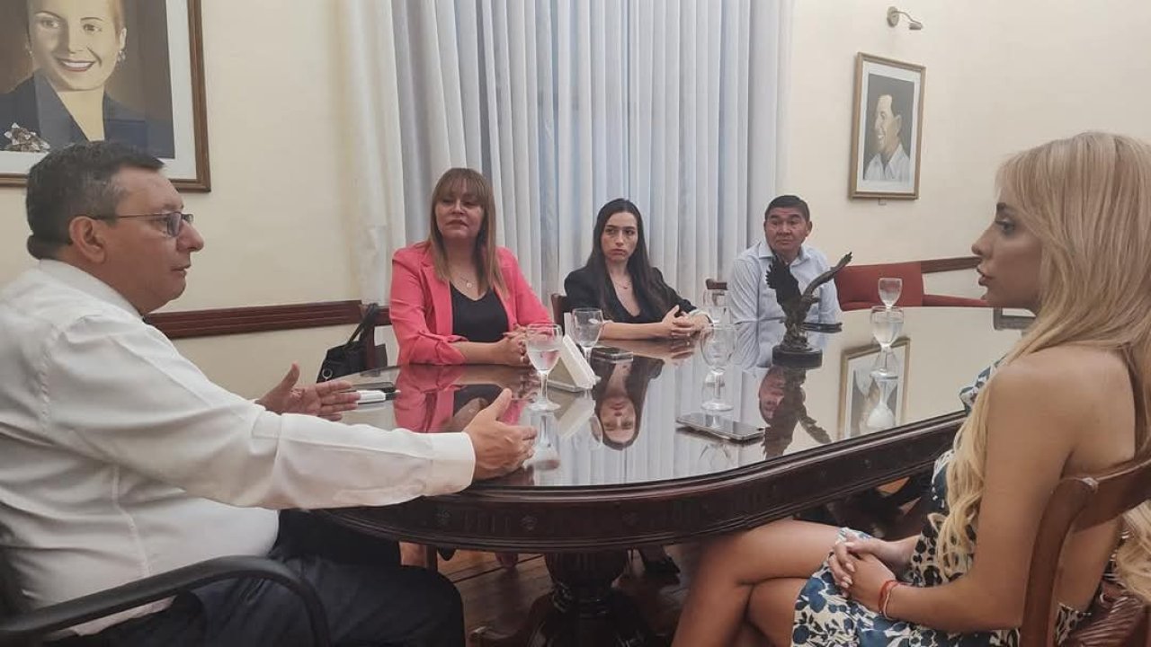 El ministro Monteros recibió a la intendenta de Graneros, Raquel Graneros 