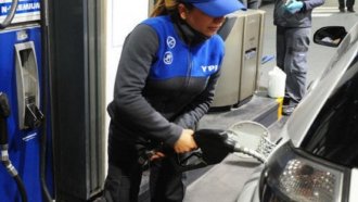 Capega aseguró que no habrá despidos si se implementa el autoservicio de combustible