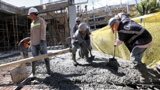 La construcción no encuentra piso y cayó un 24,5% interanual en octubre