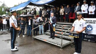 Se realizó un desfile en el Parque 9 de Julio por el 203º aniversario de la Policía de Tucumán