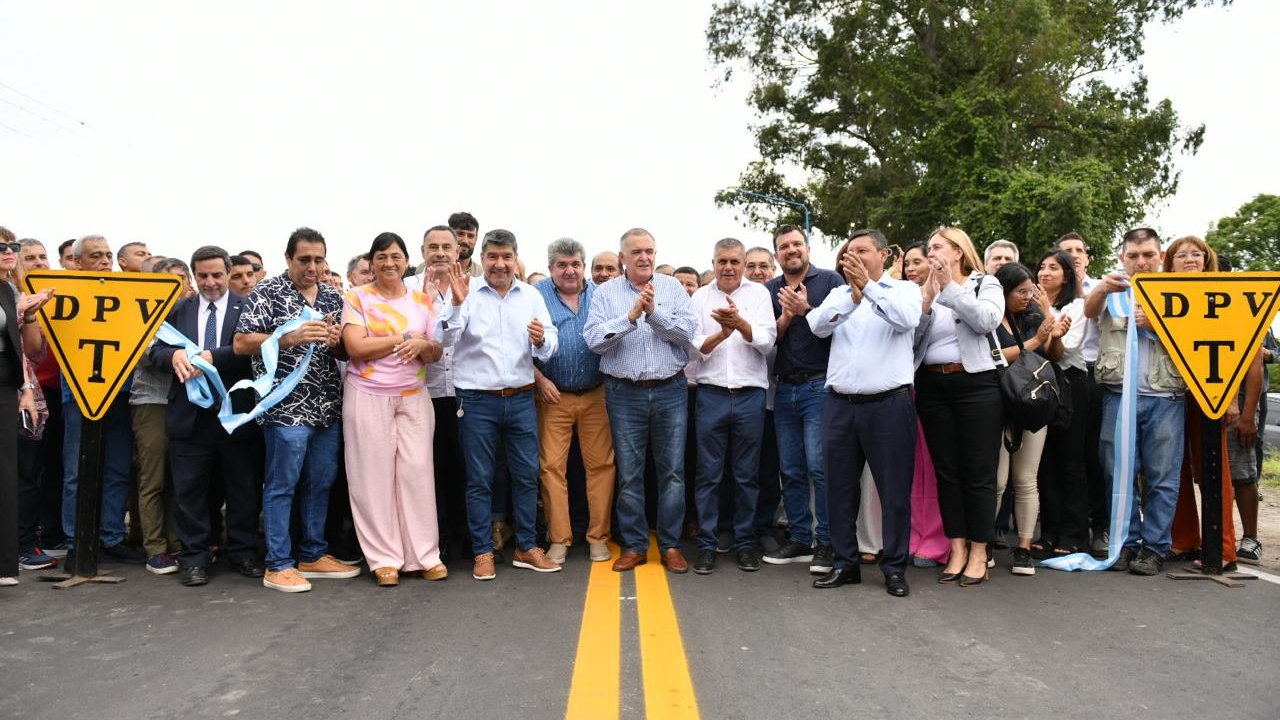 Jaldo dejó inauguradas obras de repavimentacion en la Ruta 325