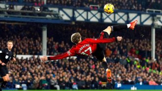 Alejandro Garnacho ganó el Premio Puskas por su alucinante chilena ante Everton