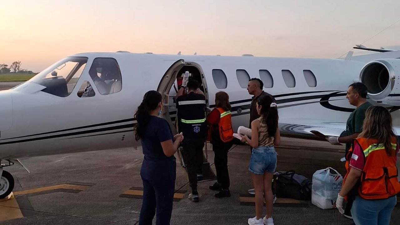 Trasladaron a dos pacientes al Hospital Garrahan