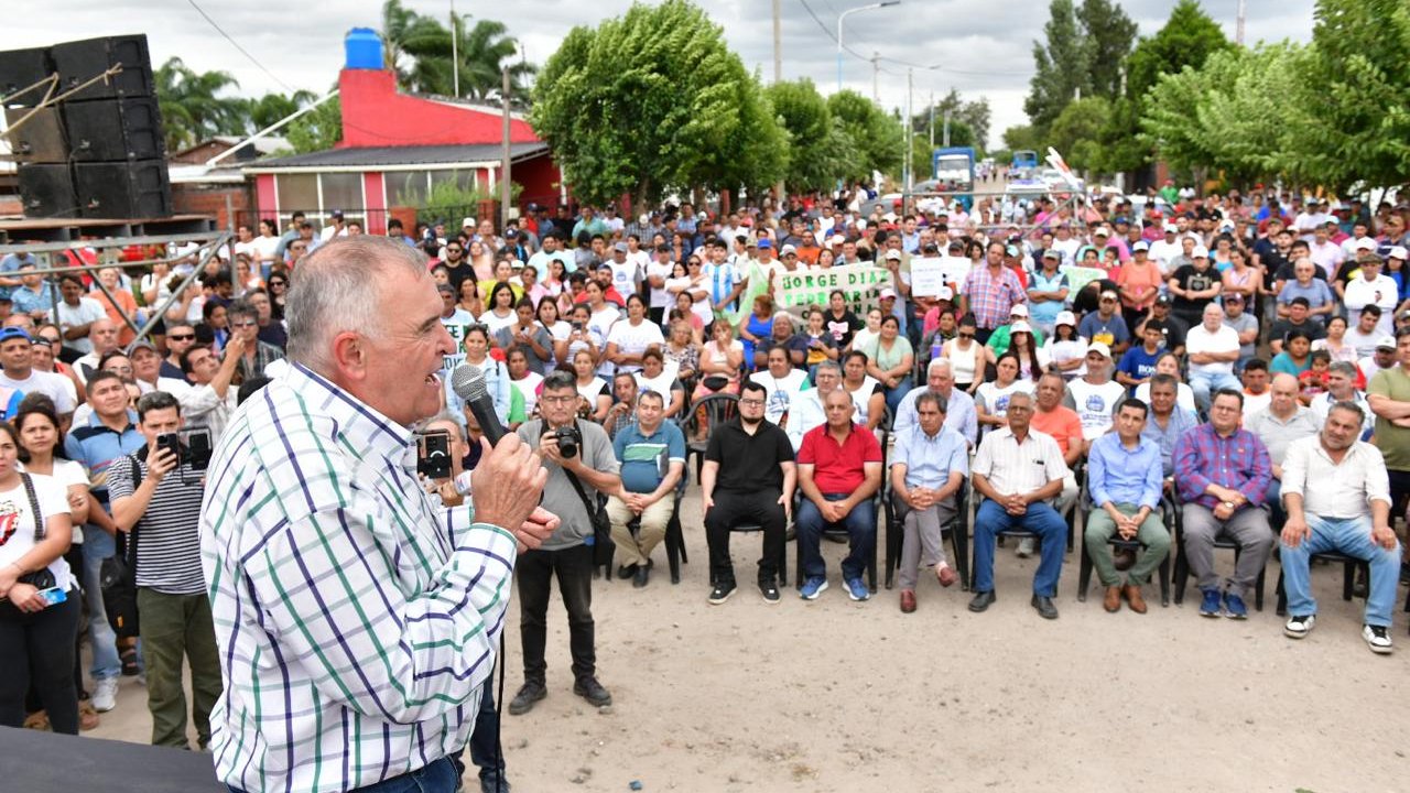 Jaldo lanzó la repavimentación de la ruta 329 e inauguró luminarias en Monteagudo