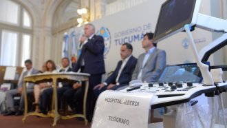 Entrega de equipamientos médicos para principales hospitales de la provincia