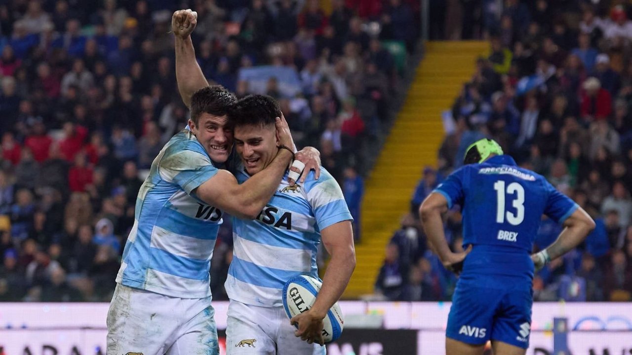 Albornoz y Carreras fueron elegidos entre los mejores jugadores de Los Pumas en 2024