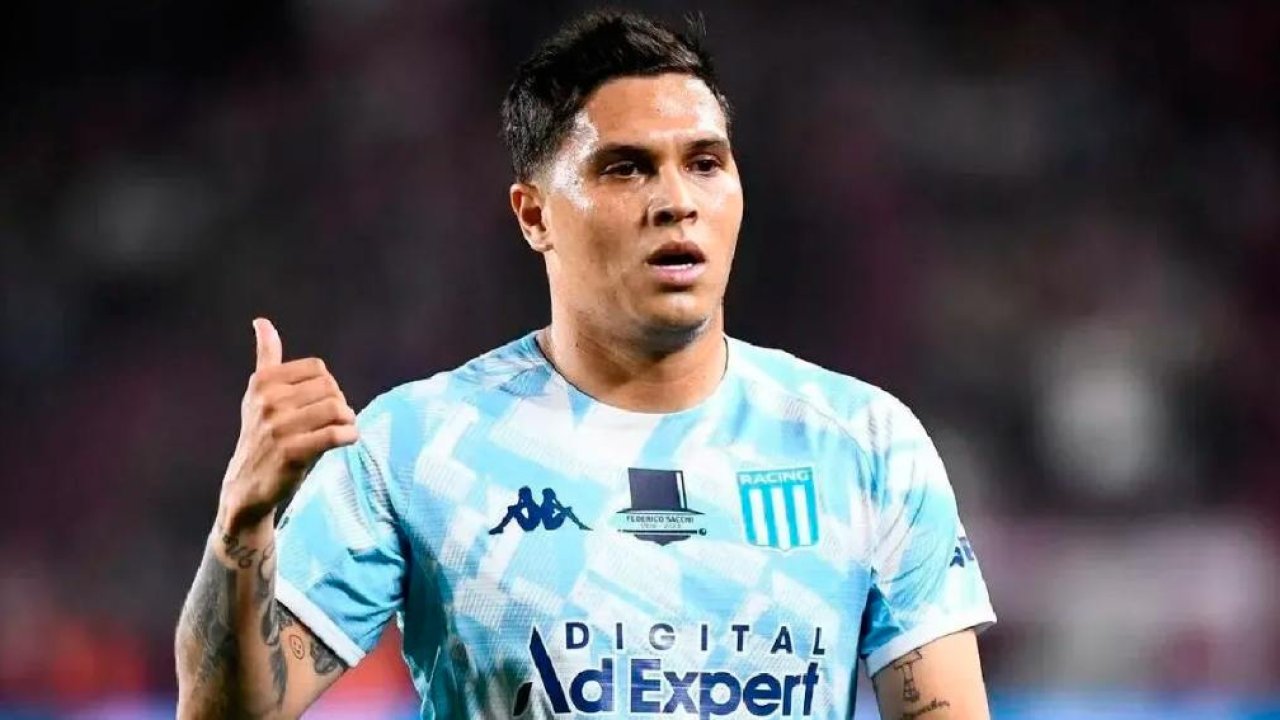 Juanfer Quintero recibió una oferta de un equipo grande y su continuidad en Racing es incierta