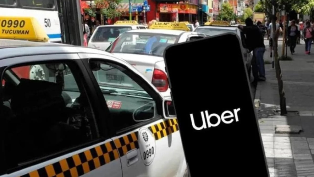 Los taxistas tendrían luz verde para el uso de apps como Uber