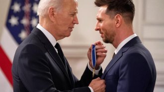 El presidente Joe Biden otorgará a Lionel Messi la "Medalla Presidencial de la Libertad"