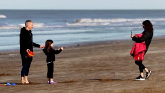 Comparativa de precios: vacaciones en la Costa, el doble de caras que en Brasil