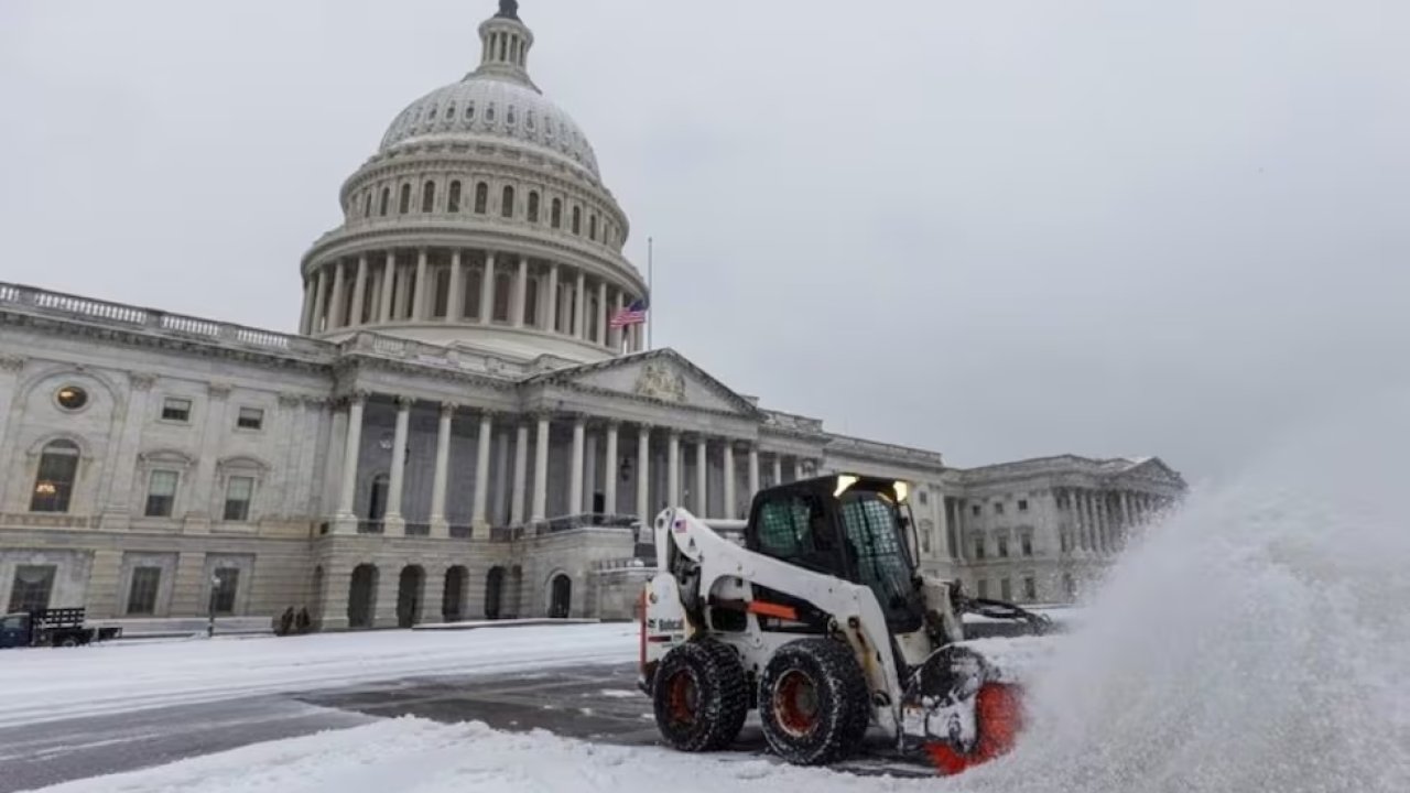 Tormenta invernal azota Estados Unidos y crece la preocupación 