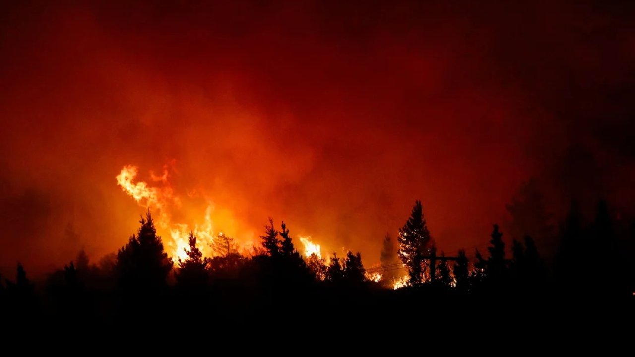 Ya son 18.000 las hectáreas consumidas por el fuego y no se prevén lluvias 