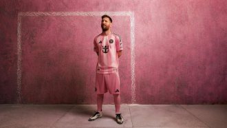 Messi deslumbra con la nueva camiseta del Inter Miami para 2025