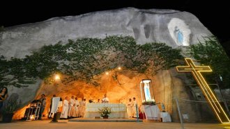 Acevedo participó de la Fiesta de Nuestra Señora de Lourdes