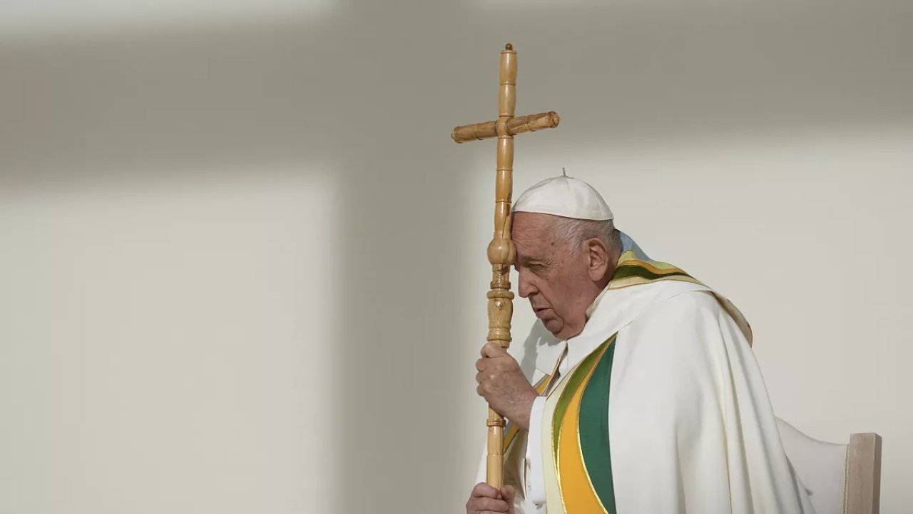 El papa Francisco continúa internado: Qué dice el parte médico