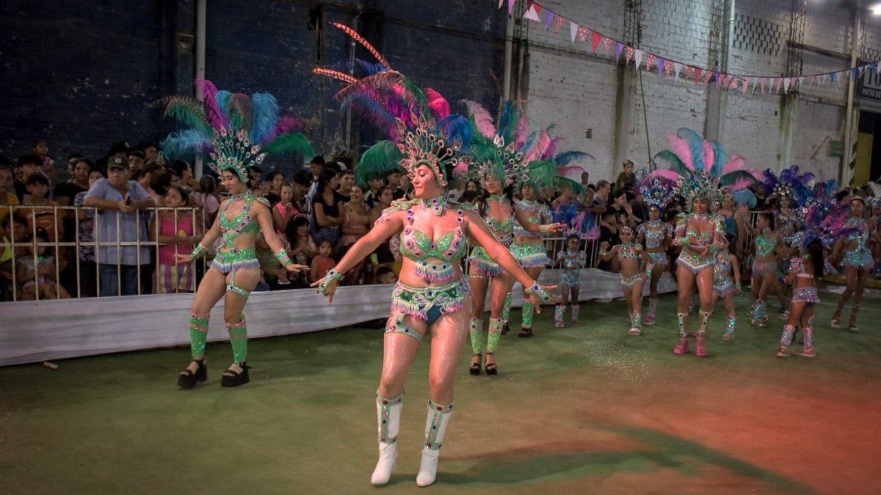 Carnaval, música y tradición en la Plaza Bartolomé Mitre 