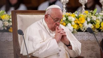 El Papa Francisco continúa en estado crítico 