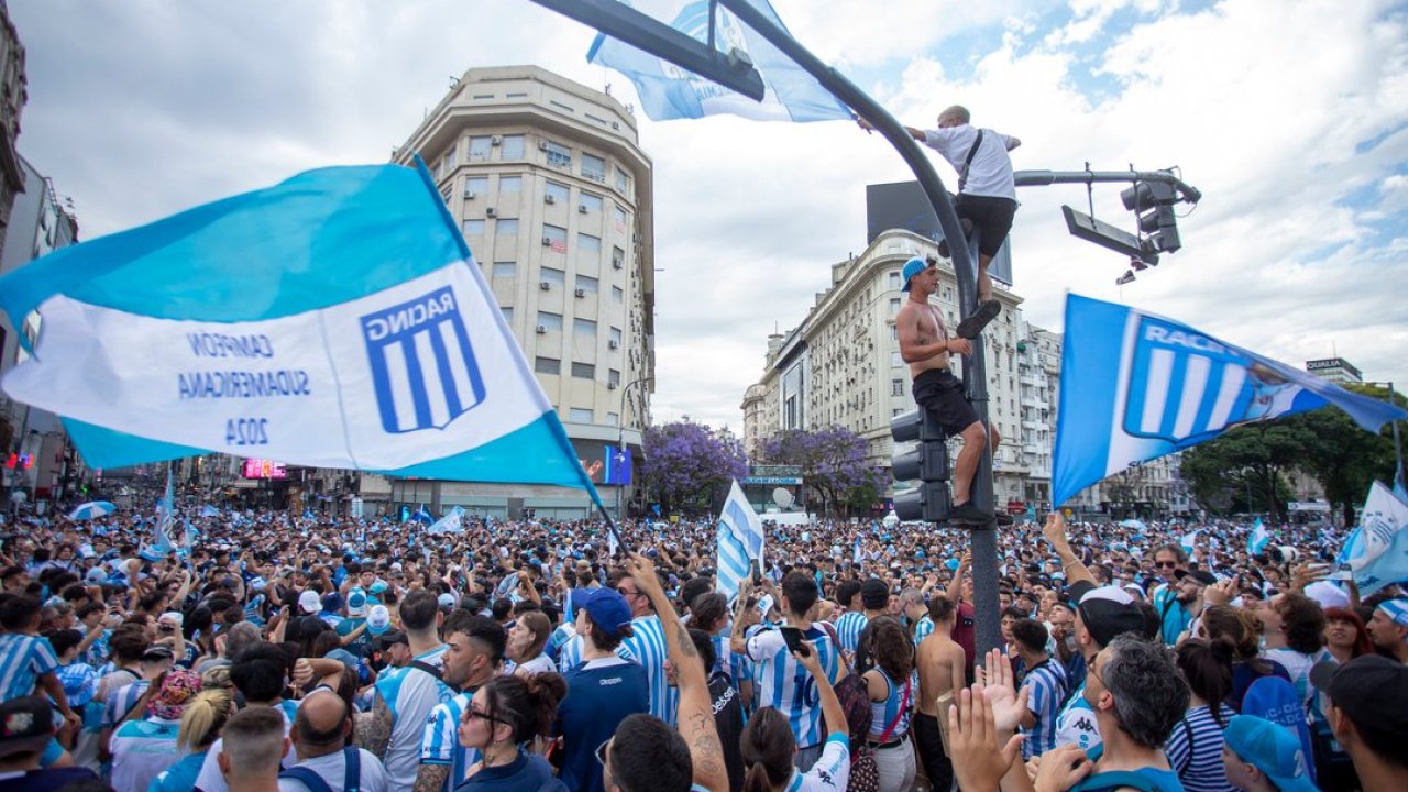 Tiroteo: Hinchas de Racing fueron atacados en Brasil y hay heridos