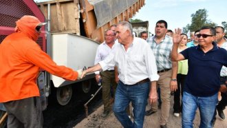 Avanzan las obras viales en Santa Rosa de Leales 