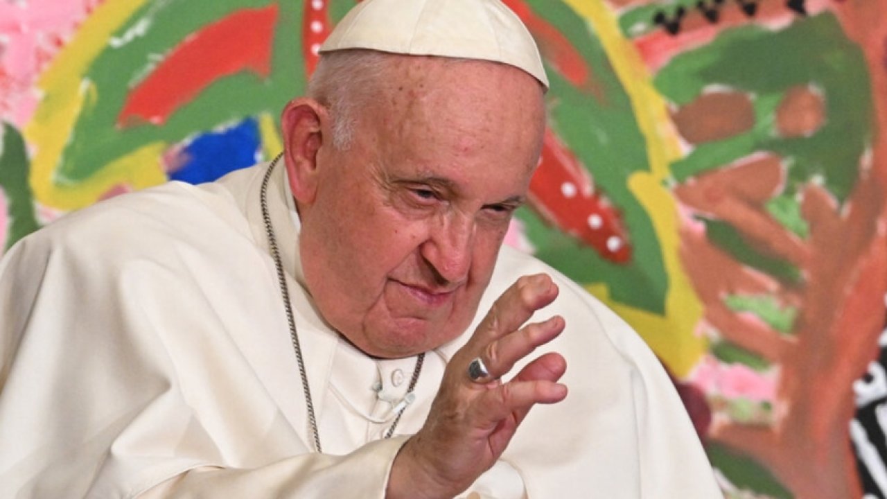 El Papa Francisco continúa con signos de recuperación