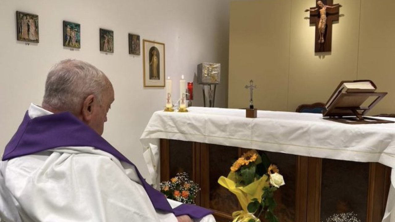 El Vaticano publicó la primera foto del Papa Francisco 