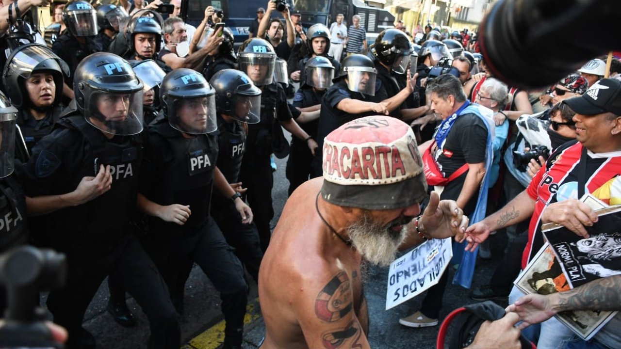 26 barrabravas no podrán ingresar a las canchas por los disturbios