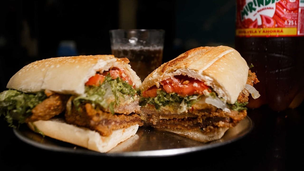 Celebramos el Día Mundial del Sándwich de Milanesa