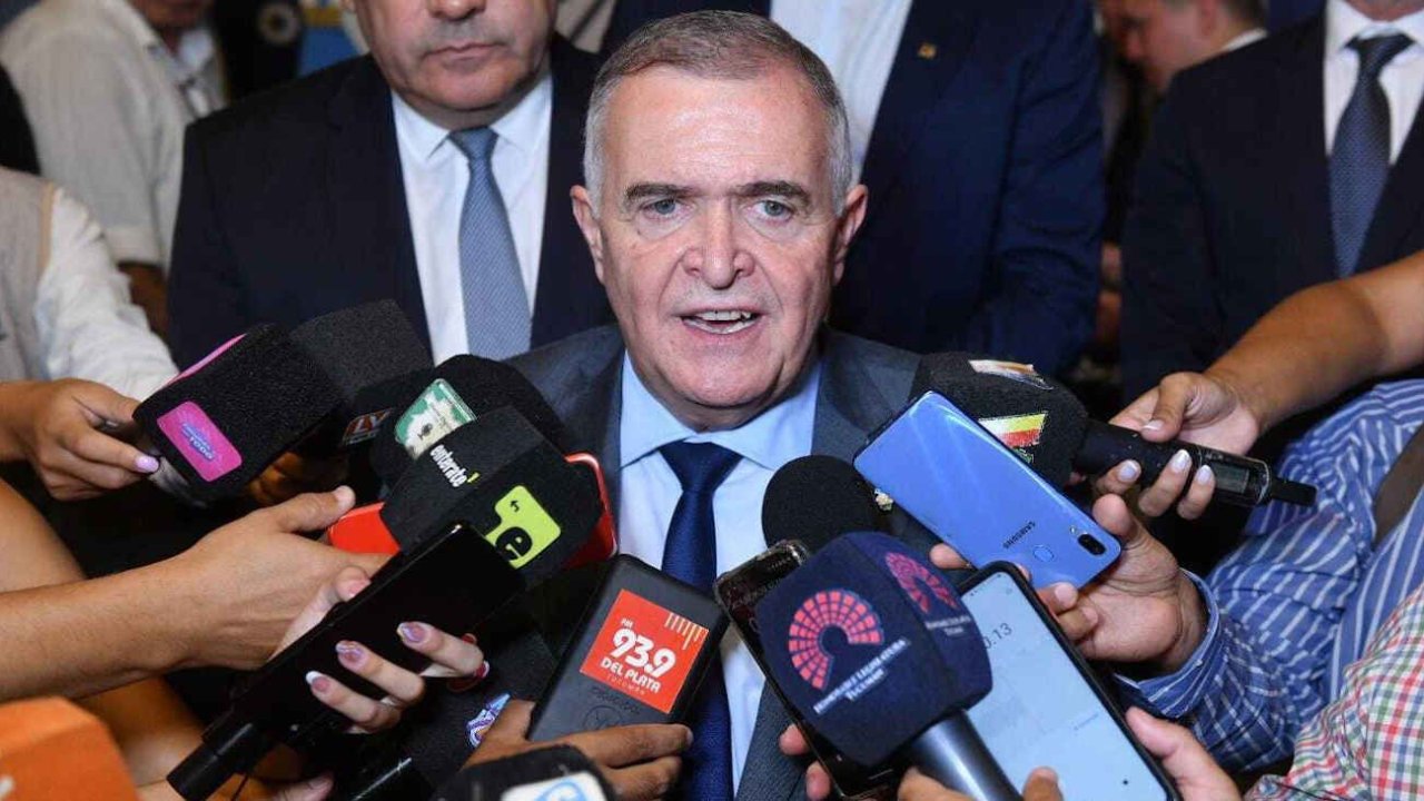 Este miércoles, el gobernador le contestó a Lisandro Catalán, vicejefe de Gabinete