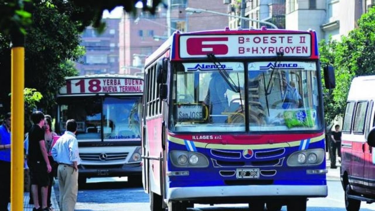 UTA anunció un paro de colectivos en todo el país para el martes 6 de mayo