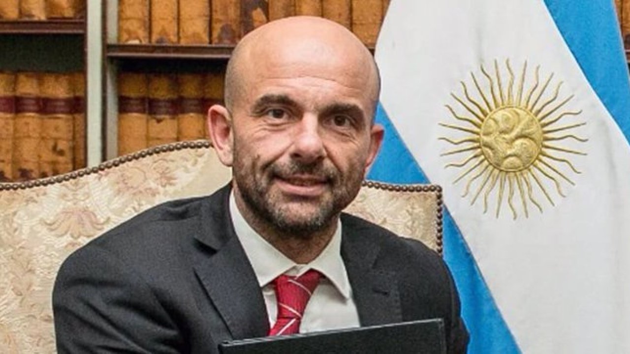 El Gobierno desplazó a Franco Mogetta