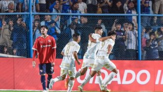 Atlético Tucumán le ganó a Independiente en el Monumental 