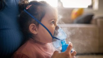 Bronquiolitis: cómo detectar los síntomas y cuidar a los más chicos este invierno