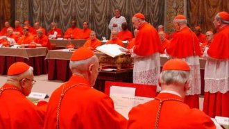 ¿A qué hora comienza el Cónclave para elegir al nuevo Papa?