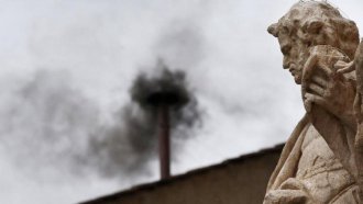 ¿Por qué se espera fumata negra este miércoles y a qué hora será?