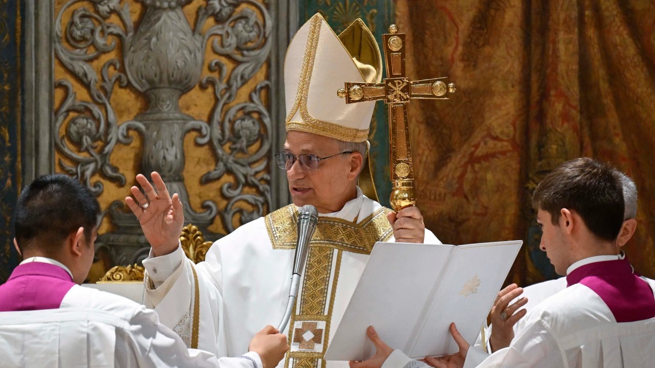 Primera homilía de León XIV: "Donde falta la fe, la vida pierde sentido"