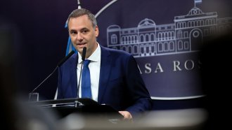 El Gobierno nacional quitará planes sociales y celulares a los presos