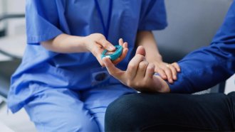 Atención médica gratuita para pacientes crónicos en San Miguel de Tucumán