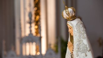 Día de la Virgen de Fátima: la historia detrás de la devoción