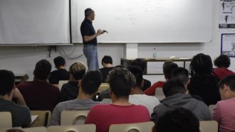 Día del docente universitario: un tributo a la enseñanza superior en Argentina