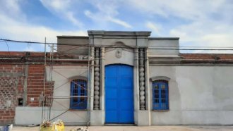 Por amor a su esposa, realizó una réplica de la Casa Histórica de Tucumán